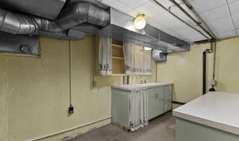 2618 E 17TH St, Cheyenne, WY 82001