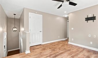 105 Branch Ave, Cumberland, RI 02864