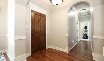4006 Edgewater Dr, Benton, AR 72109
