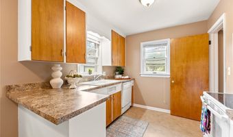 2330 Parkway Blvd, Alliance, OH 44601