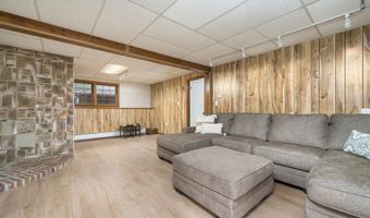 15 Diane Dr, Cromwell, CT 06416