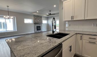 1220 Berkshire Ln, North Liberty, IA 52317