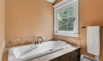 110 Stone Hill Rd, Bolton, VT 05464