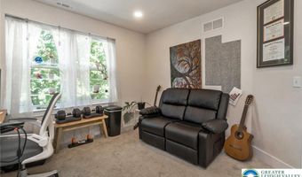 2955 Ithaca St, Allentown, PA 18103
