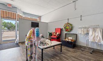 115 Public Sq A, Batesville, MS 38606