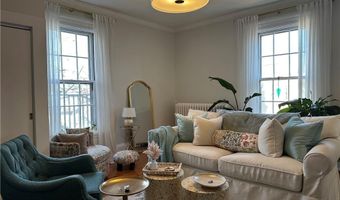 5 Record St 2B, Newport, RI 02840