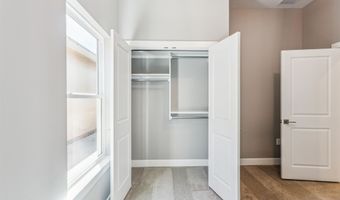 429 E Lexington Ln, Andover, KS 67002