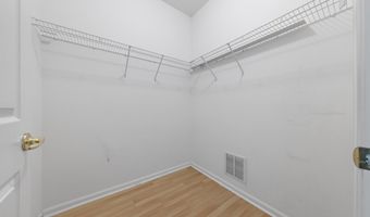 18 Valley Stream Pl, Barnegat, NJ 08005