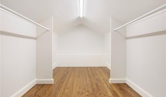 10 Linden Gate Ln, Newport, RI 02840