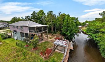 43 Fiber St, Bay St. Louis, MS 39520