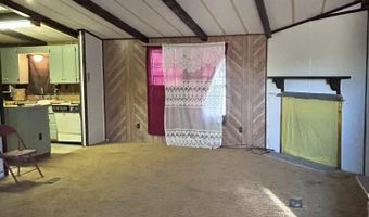 702 Airport Ave, Carlsbad, NM 88220