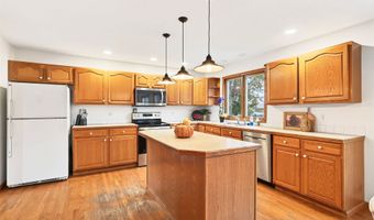 1110 Sandalwood Ct SW, Altoona, IA 50009