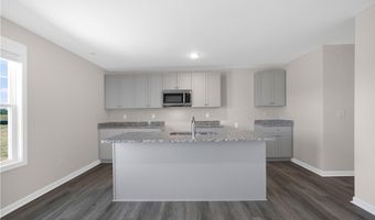 80 Coachman Ln, Autryville, NC 28318