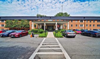 5301 WESTBARD Cir 328, Bethesda, MD 20816