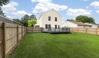 2425 Dunsworth Dr, Columbus, OH 43235