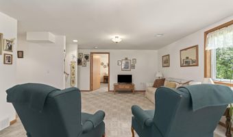 1529 15th St, Baraboo, WI 53913