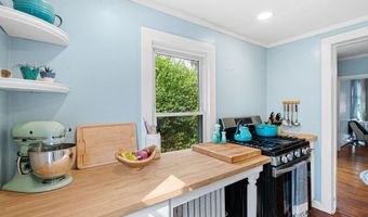 206 CHESTNUT St, Audubon, NJ 08106