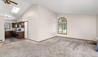 716 718 SE Magazine Rd, Ankeny, IA 50021
