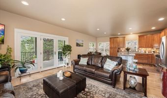 229 Rustic Rd, Bellvue, CO 80512