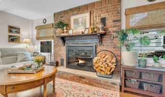 186 Van Brackle Rd, Aberdeen, NJ 07747