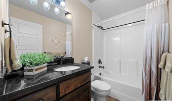5577 Cottontree Ln, Ammon, ID 83406