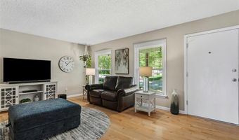 1513 Ploma Dr, Ballwin, MO 63021