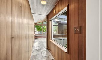 767 Twin Pines Cir, Ashland, OR 97520