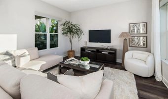 13722 Canyon Loop Trl, San Diego, CA 92130