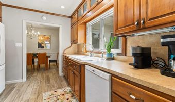 916 Midway Dr, Auburn, IN 46706