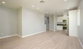 614 W 85th St 1/2, Los Angeles, CA 90044