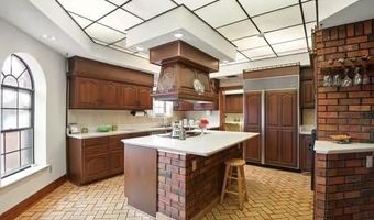 302 SCHLIEF Dr, Belle Chasse, LA 70037
