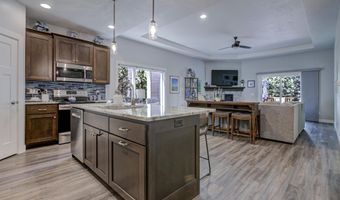 1614 STANTON Cir, Appleton, WI 54915
