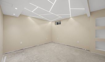 1479 Main St, Acushnet, MA 02743