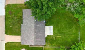 113 Roland Ave, Ballwin, MO 63021