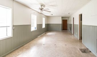 1402 W 12th St, Alma, GA 31510