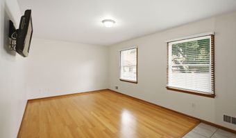 92 Birch St, Beachwood, NJ 08722
