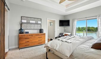 430 Carlyle Dr, North Liberty, IA 52317