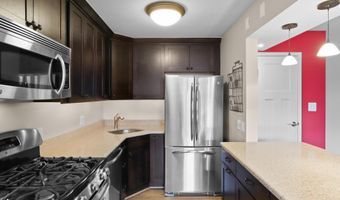 2016 N ADAMS St 508, Arlington, VA 22201