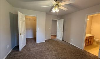 15 Pennine Ln, Bella Vista, AR 72714