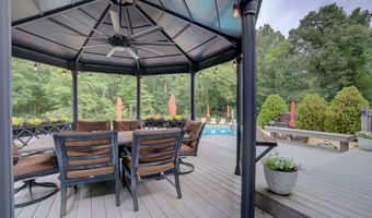 1307 Floyd Spgs, Armuchee, GA 30105