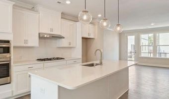 4028 Hidden Oaks Dr, Charlotte, NC 28205