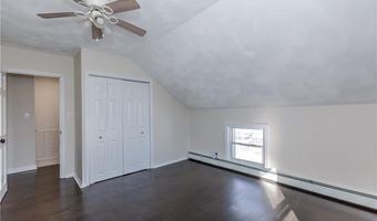 31 Anthony St, Coventry, RI 02816