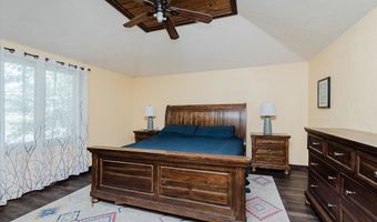 8414 Gallant Fox Dr, Indianapolis, IN 46217