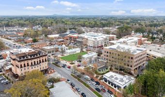 765 Falls Landing Ct, Alpharetta, GA 30022