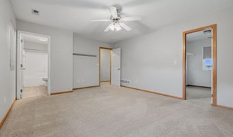 5113 NE Ledgestone Ct, Ankeny, IA 50021