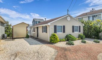 215 Pine Dr, Bayville, NJ 08721