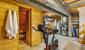 7133 E Valley Ridge Dr, Madison, WI 53719
