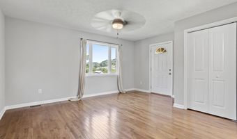 10114 Hayters Gap Rd, Abingdon, VA 24210