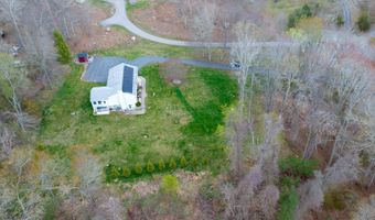 11 Hally Ln, Colchester, CT 06415