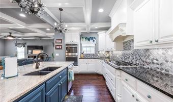 1528 Smysor Dr, Bartlesville, OK 74006